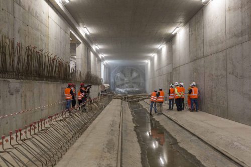 Uq9b9830